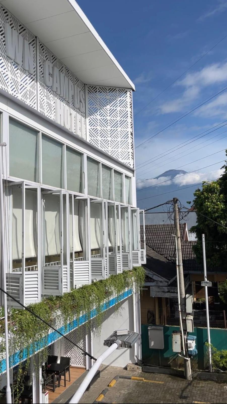 Hotel Wisata Niaga Campus Purwokerto Exterior photo