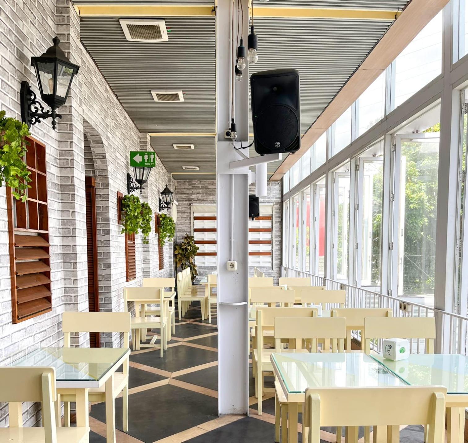 Hotel Wisata Niaga Campus Purwokerto Exterior photo